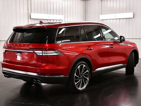 Used 2020 Lincoln Aviator Reserve w/ Equipment Group 202A AWD/4WD image 8
