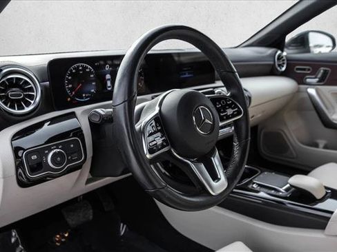 Used 2023 Mercedes-Benz CLA 250 4MATIC image 10