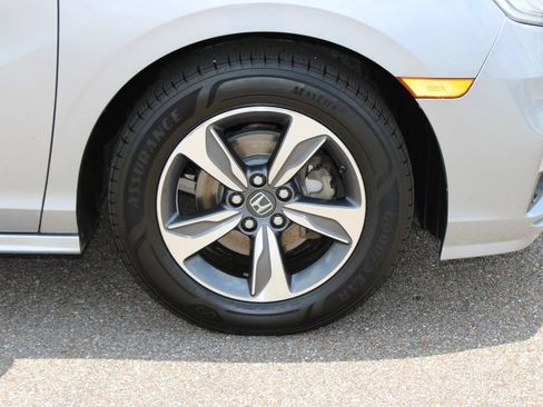 Used 2018 Honda Odyssey Touring image 5