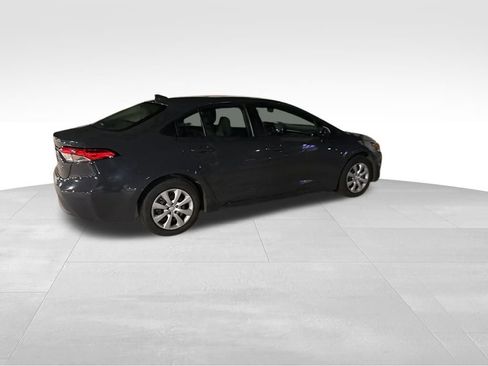 Used 2024 Toyota Corolla LE image 5