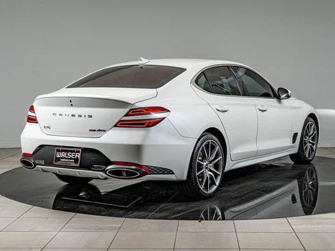 Used 2022 Genesis G70 3.3T AWD/4WD image 5