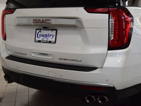 Used 2024 GMC Yukon XL Denali AWD/4WD image 22
