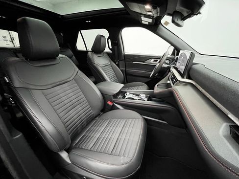 New 2026 Ford Explorer ST-Line w/ ST-Line Street Pack AWD/4WD image 31