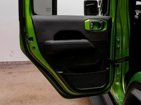 Used 2025 Jeep Wrangler Unlimited Rubicon 392 image 80