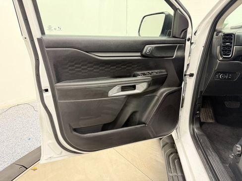 Used 2025 Ford Ranger XLT w/ Advanced Towing Package AWD/4WD image 9