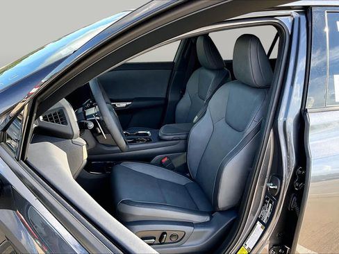Used 2026 Lexus RZ 350e 2WD w/ Convenience Package image 9