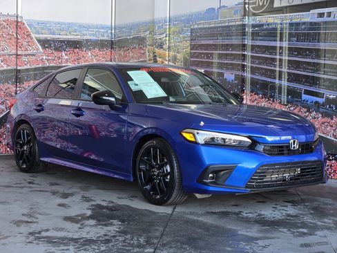 Used 2024 Honda Civic Sport image 1