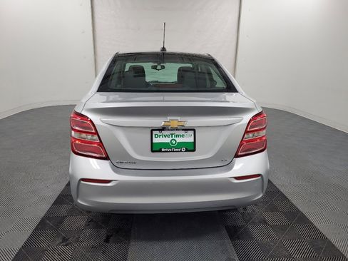 Used 2017 Chevrolet Sonic LT w/ Convenience Package image 6