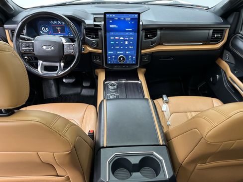 Certified 2022 Ford Expedition Max Platinum AWD/4WD image 4