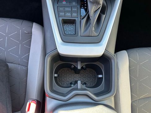 Used 2025 Toyota RAV4 XLE w/ Convenience Package image 19