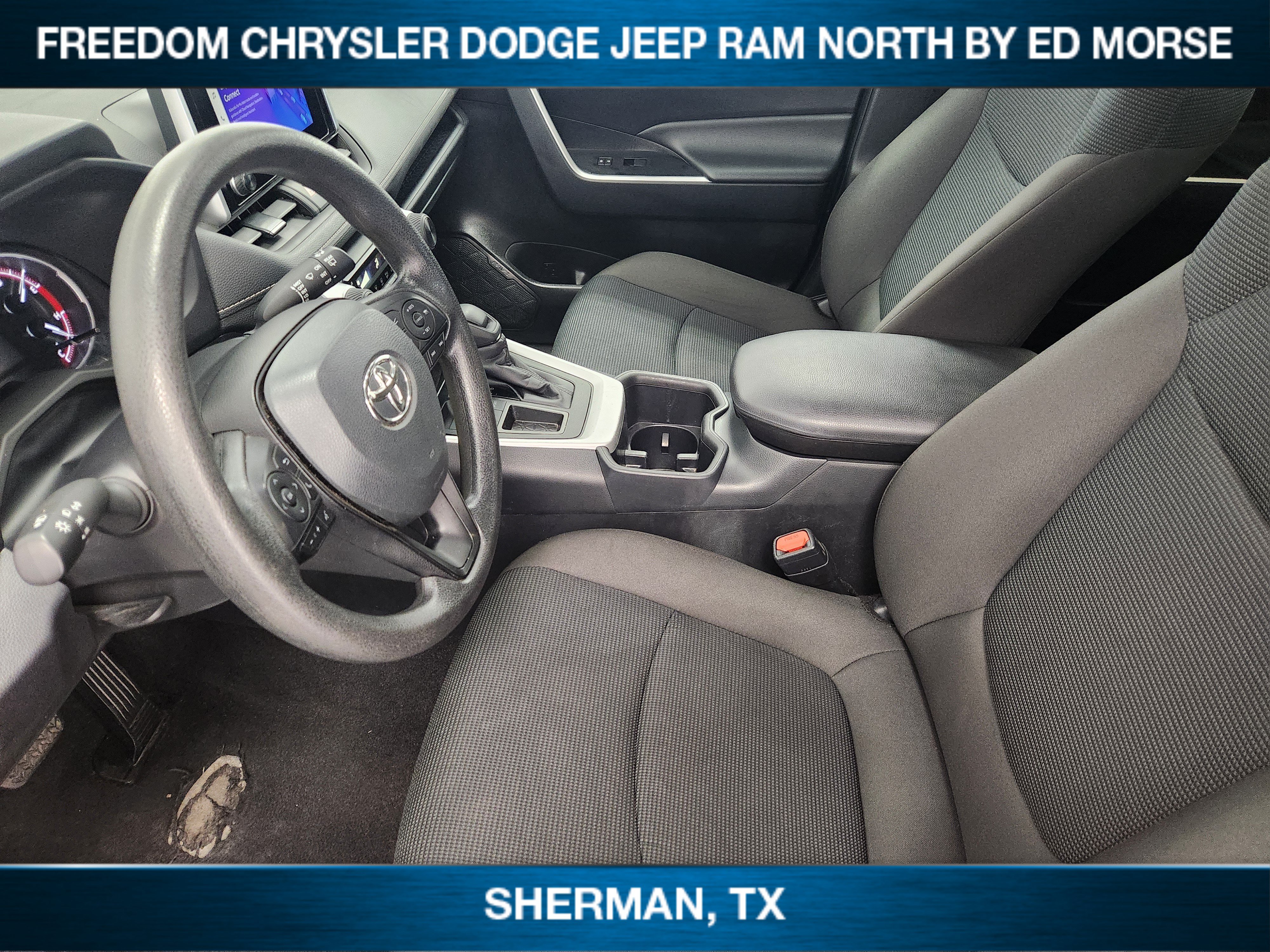 Used 2025 Toyota RAV4 LE FWD image 8