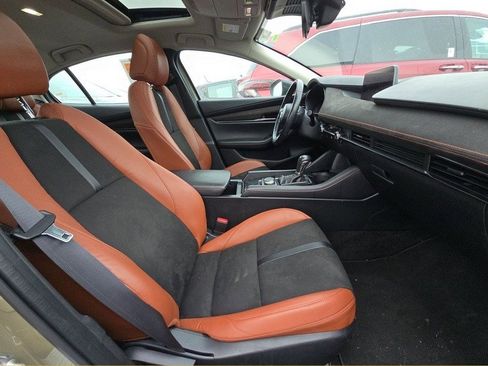 Used 2024 MAZDA MAZDA3 s image 7