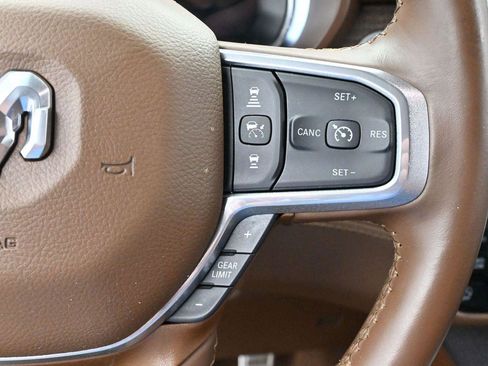 Used 2023 RAM 1500 Limited AWD/4WD image 18