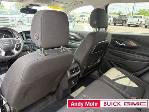 Used 2024 GMC Terrain SLE FWD image 20