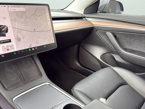 Used 2022 Tesla Model 3 Performance image 20