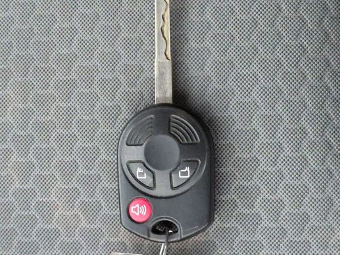 Used 2018 Ford Escape SE image 35