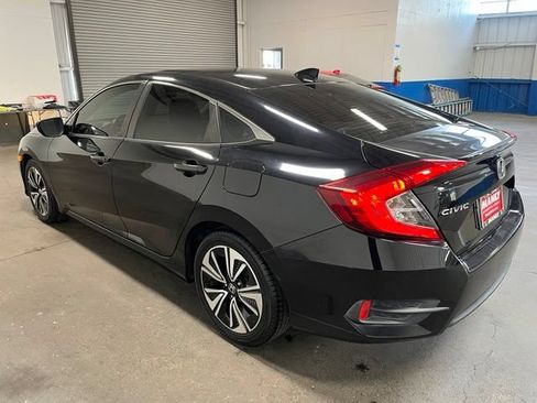 Used 2017 Honda Civic EX-L image 5