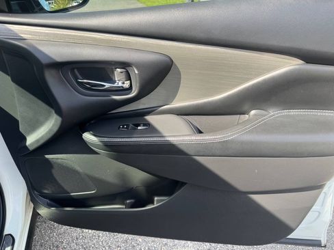 Used 2015 Nissan Murano SV FWD image 27