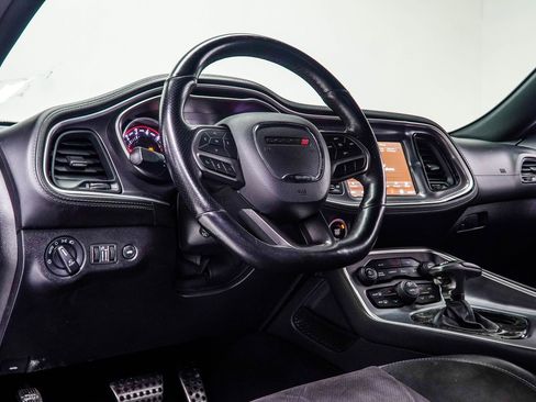 Used 2020 Dodge Challenger R/T Scat Pack w/ Dynamics Package RWD image 5