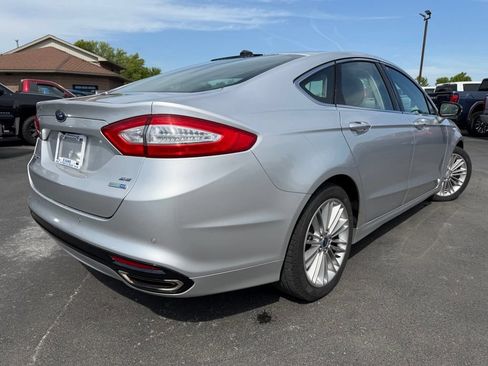 Used 2016 Ford Fusion SE w/ Equipment Group 202A AWD/4WD image 5