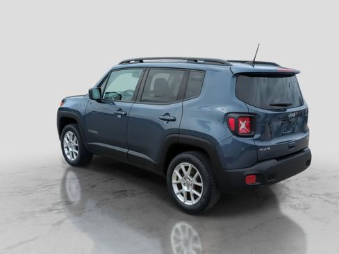 Used 2020 Jeep Renegade Latitude w/ Cold Weather Group AWD/4WD image 6