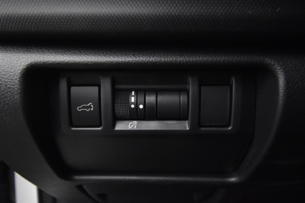 Used 2025 Subaru Forester Touring AWD/4WD image 34