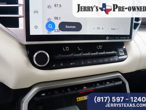 Used 2022 Toyota Tundra Capstone AWD/4WD image 13
