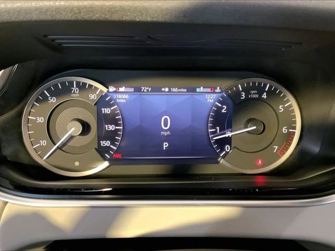 Used 2023 Land Rover Range Rover Evoque SE AWD/4WD image 26