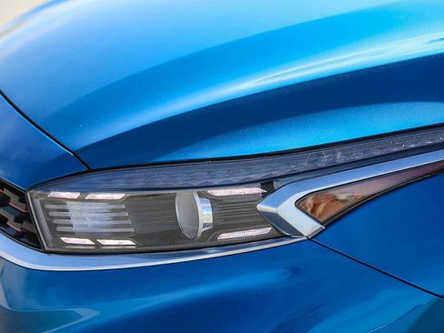 Used 2024 Kia Forte GT-Line w/ GT-Line Premium Package image 8