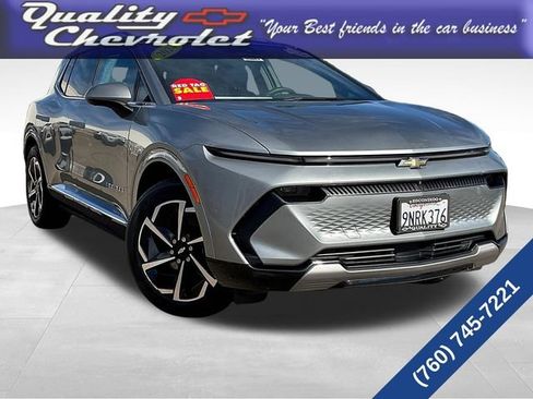 Certified 2024 Chevrolet Equinox EV LT FWD image 1