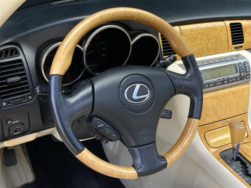 Used 2002 Lexus SC 430 Convertible RWD image 20