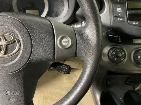 Used 2011 Toyota RAV4 4WD image 19