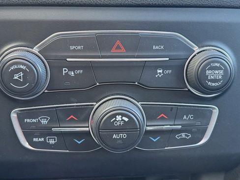 Used 2016 Dodge Charger SXT w/ AWD Plus Group image 25