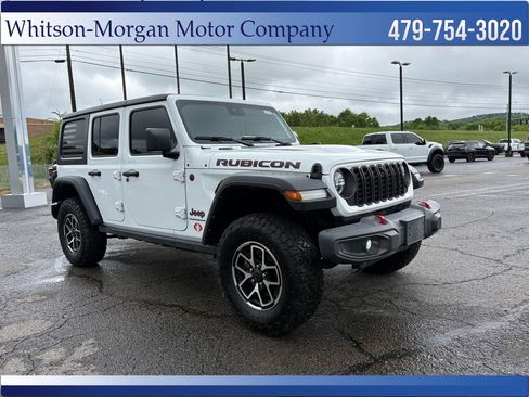 Used 2024 Jeep Wrangler Unlimited Rubicon w/ Technology Group AWD/4WD image 3