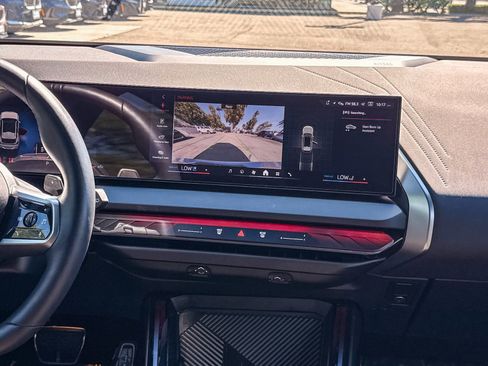 Certified 2025 BMW X3 xDrive30i w/ M Sport Package image 13