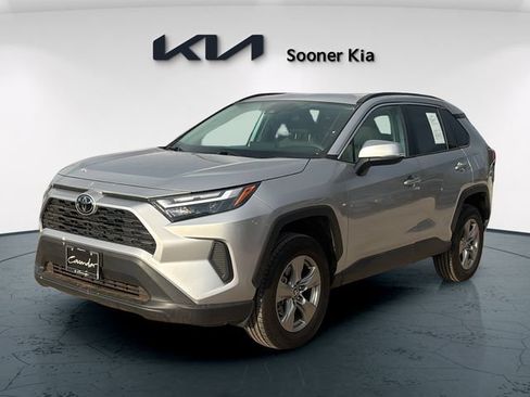 Used 2024 Toyota RAV4 XLE FWD image 8