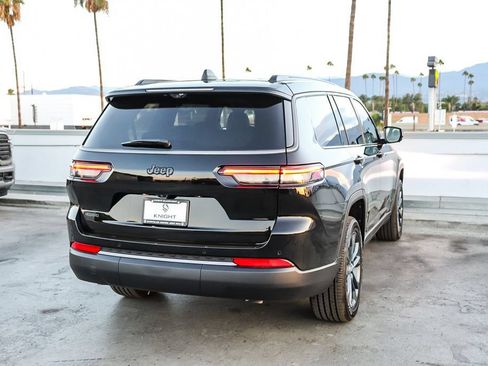 New 2026 Jeep Grand Cherokee L Limited AWD/4WD image 9