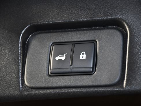 Used 2023 Nissan Rogue SL AWD/4WD image 53