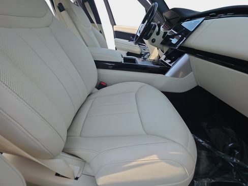 New 2026 Land Rover Range Rover SE AWD/4WD image 10