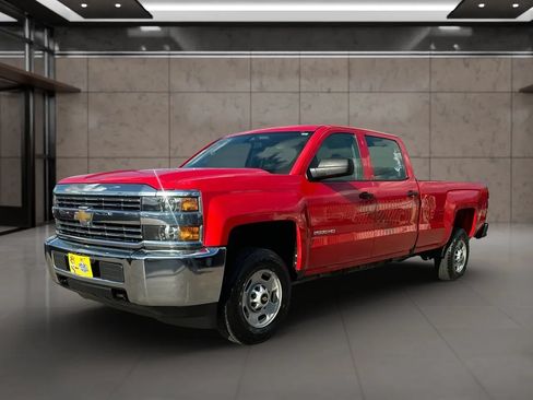 Used 2017 Chevrolet Silverado 2500 W/T AWD/4WD image 2