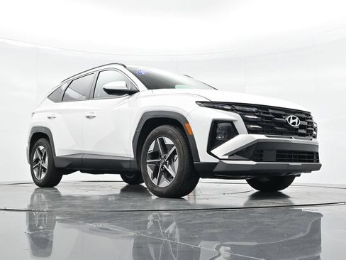 Used 2025 Hyundai Tucson SEL FWD image 28