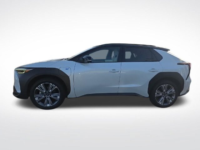 Used 2023 Subaru Solterra AWD image 3