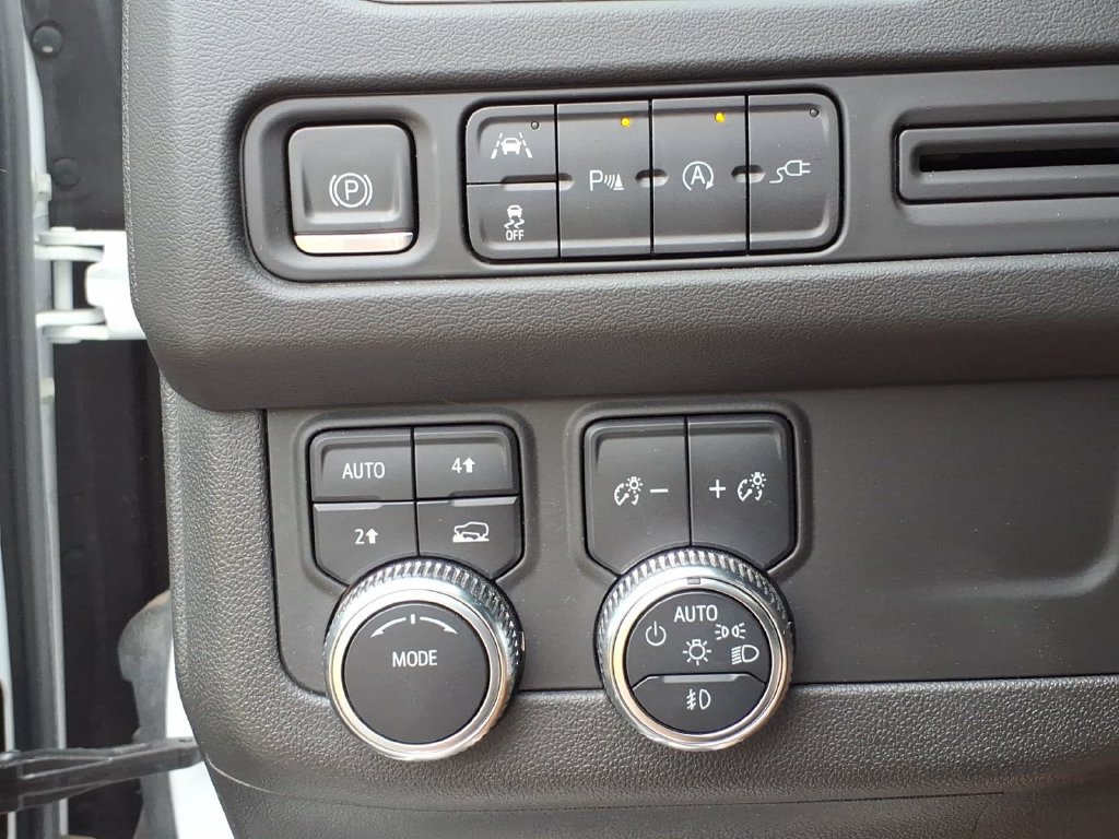 Used 2022 GMC Yukon SLT AWD/4WD image 18
