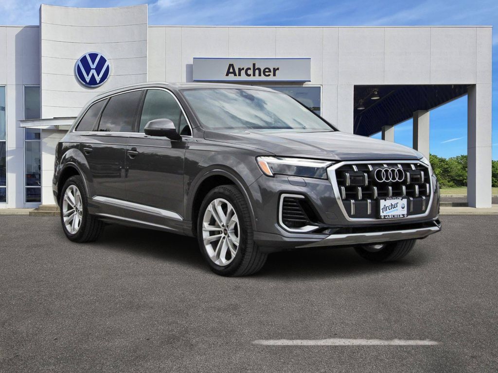 Used 2025 Audi Q7 3.0T Premium Plus AWD/4WD image 1