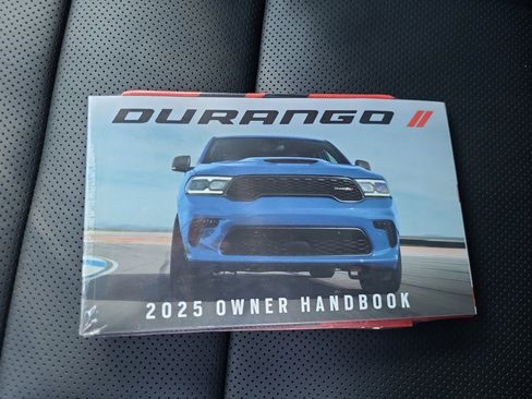Used 2025 Dodge Durango R/T image 34