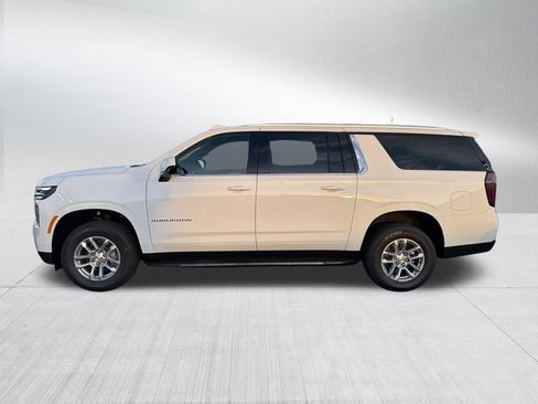 New 2026 Chevrolet Suburban LS image 5