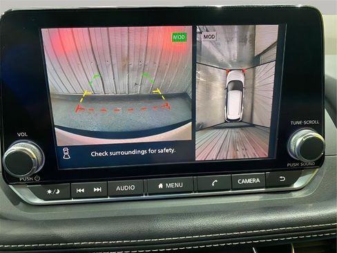 Used 2021 Nissan Rogue SV image 17