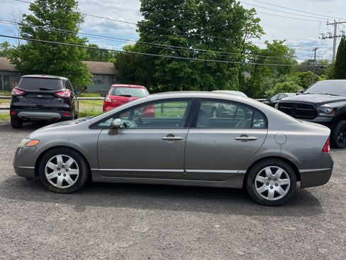 Used 2006 Honda Civic LX image 2