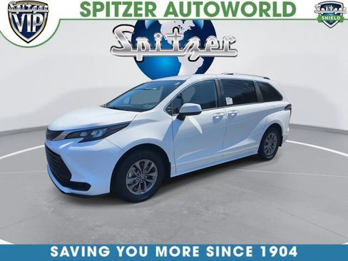 New 2026 Toyota Sienna LE image 5