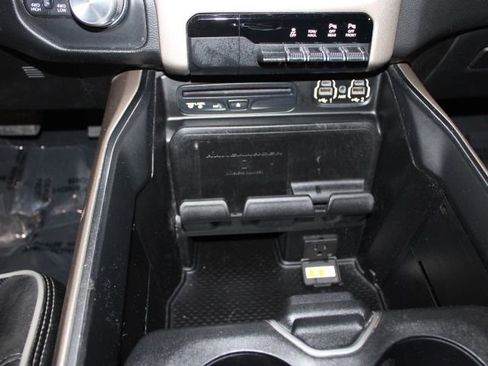 Used 2019 RAM 1500 Laramie image 51